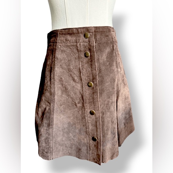 Wet Seal Dresses & Skirts - Vtg Wet Seal 100% Leather Suede Chocolate Brown Mini Skirt Y2K‎ Sz 3/25 Small